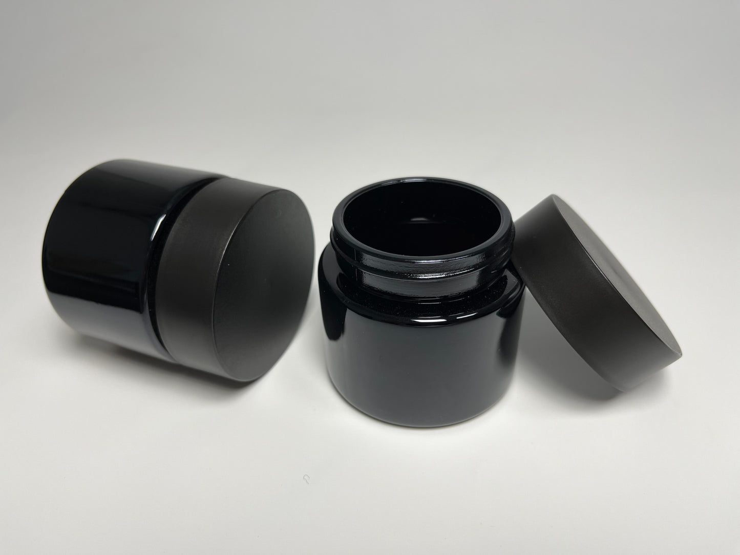 53-400 3oz Black Opaque Glass Jar without Lid
