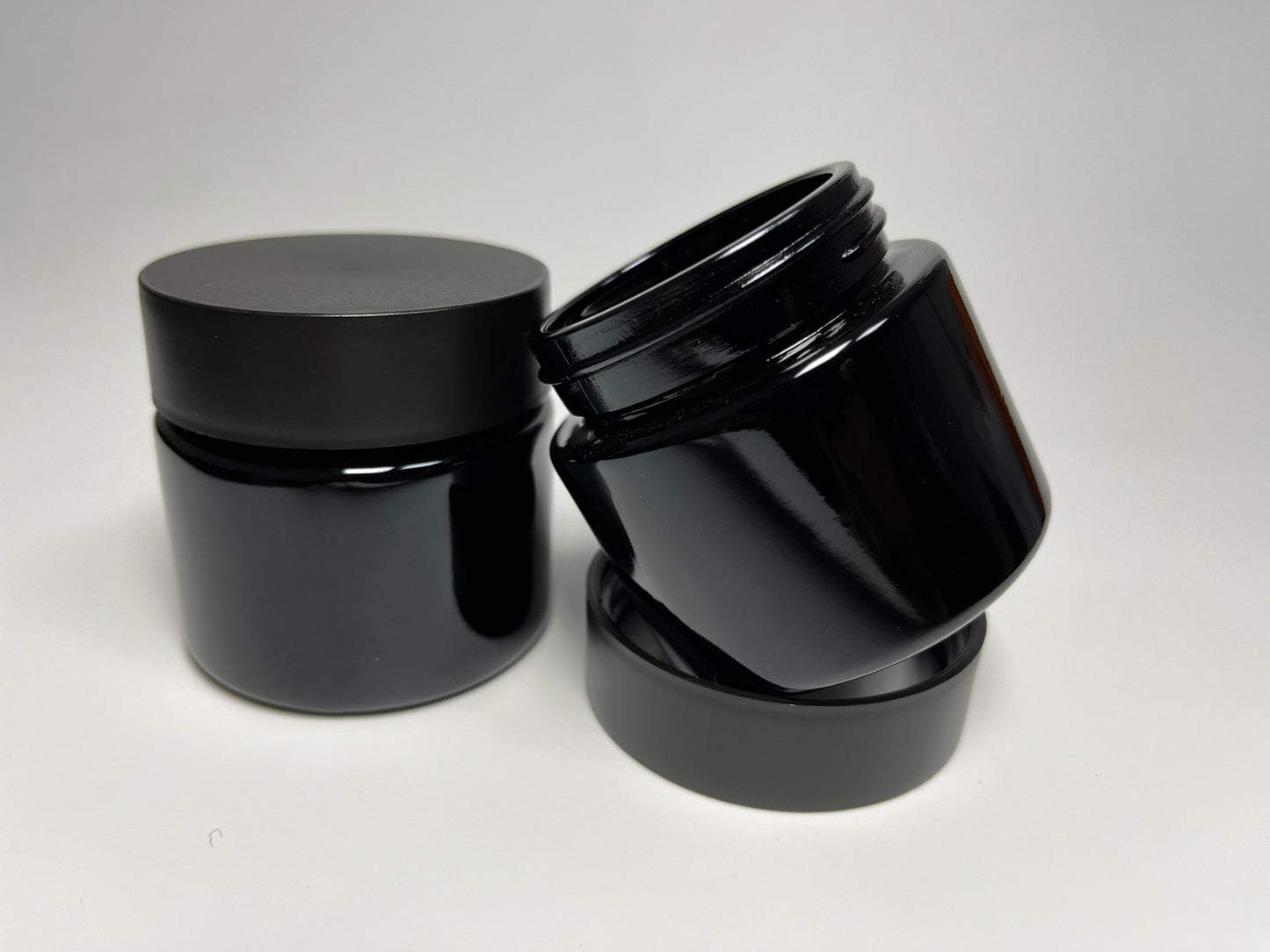 53-400 3oz Black Opaque Glass Jar without Lid